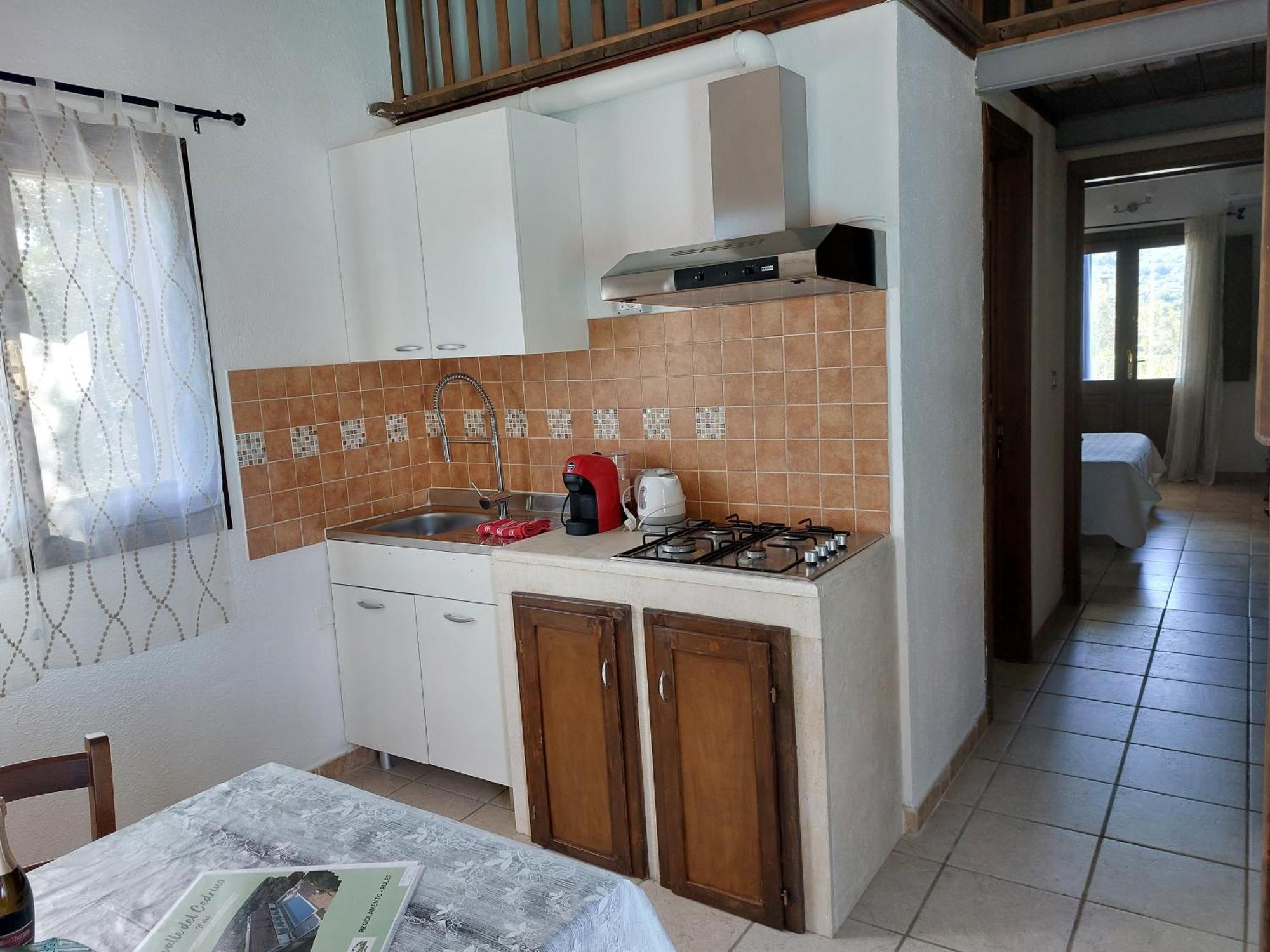 Hotel Valle Del Cedrino กัลเตลลิ ภายนอก รูปภาพ
