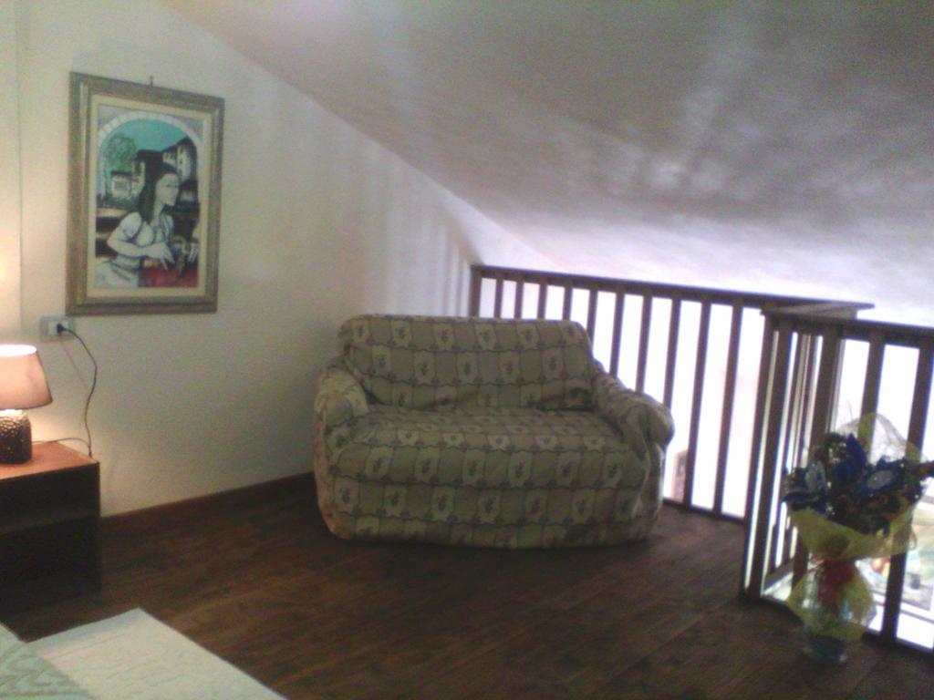 Hotel Valle Del Cedrino กัลเตลลิ ภายนอก รูปภาพ